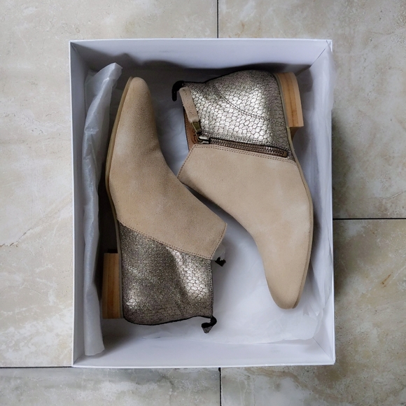 NIB We Do Suede Gold Snake Leather Ankle Boot 37 6.5 - Picture 2 of 2